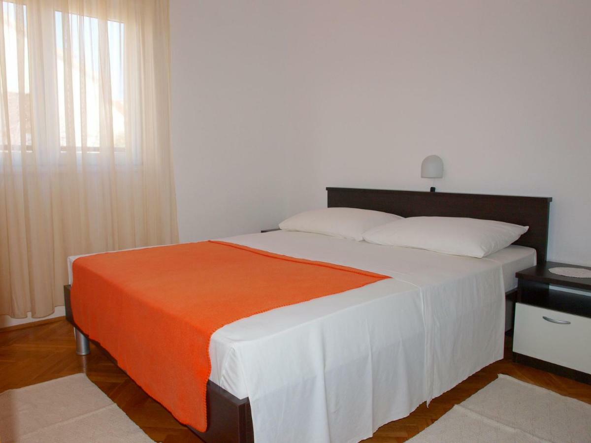 Apartments Mirja - 100M From The Beach & Parking Trogir Exterior photo